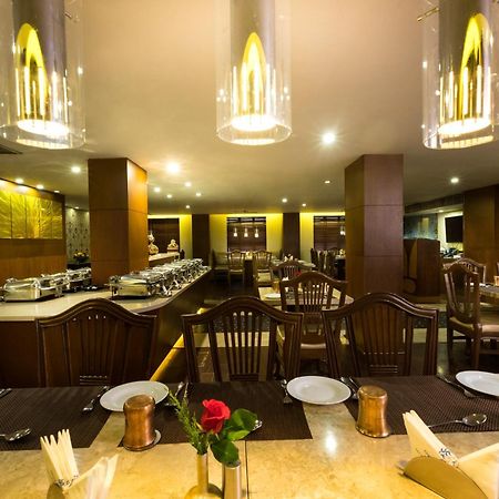 Hotel Grand Residence Chennai Bagian luar foto