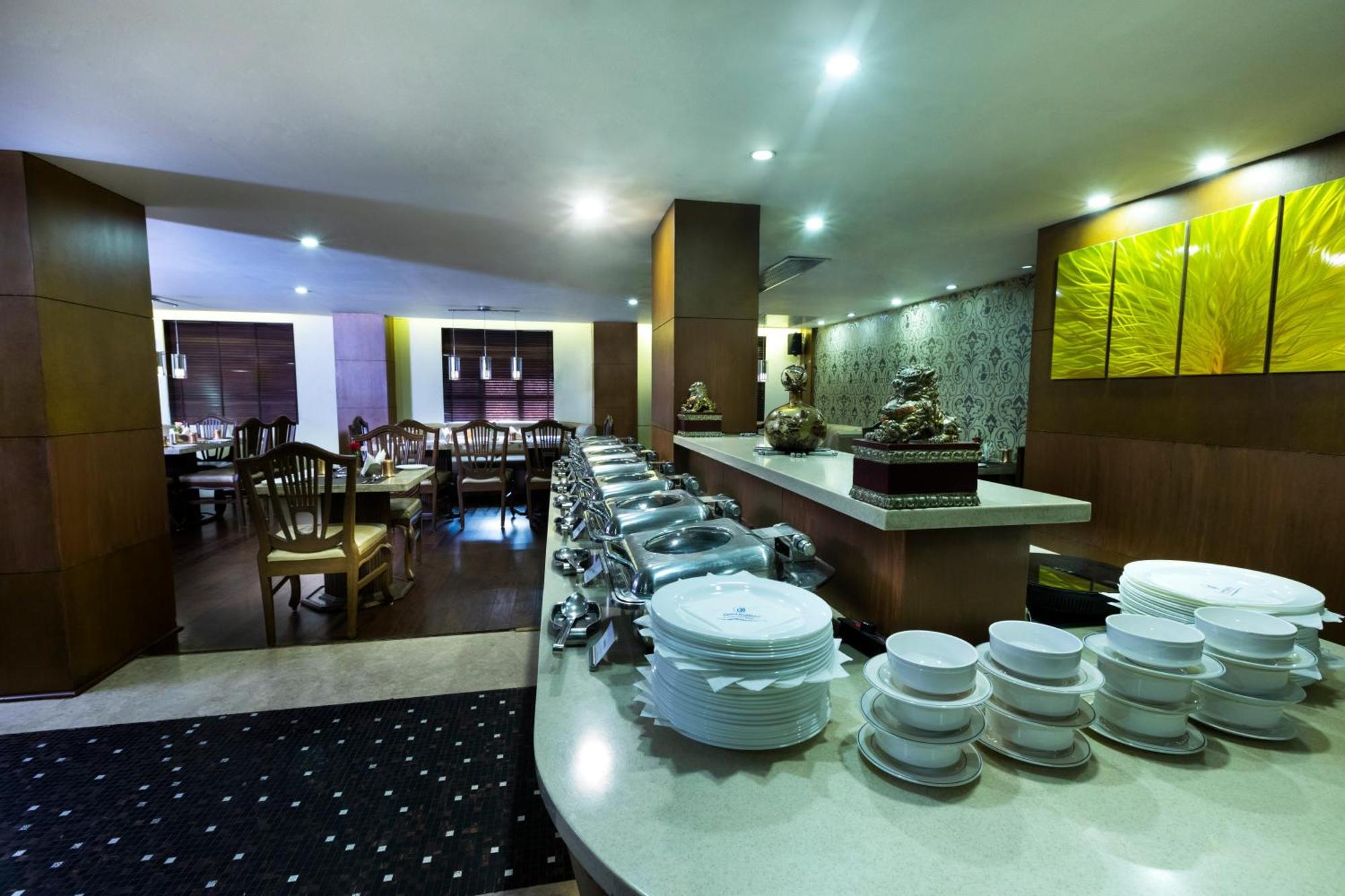 Hotel Grand Residence Chennai Bagian luar foto