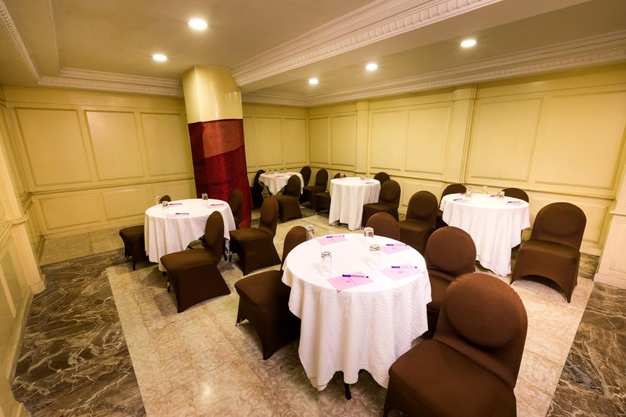 Hotel Grand Residence Chennai Bagian luar foto