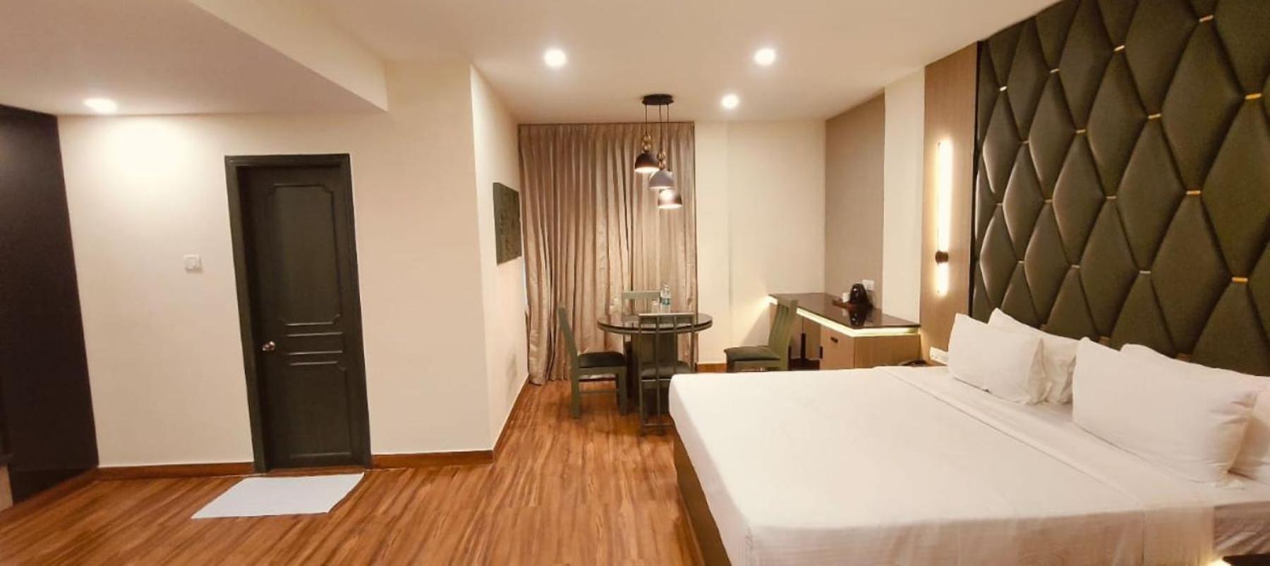 Hotel Grand Residence Chennai Bagian luar foto