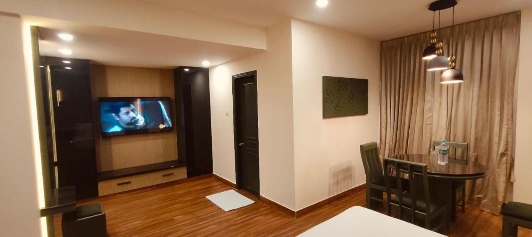Hotel Grand Residence Chennai Bagian luar foto