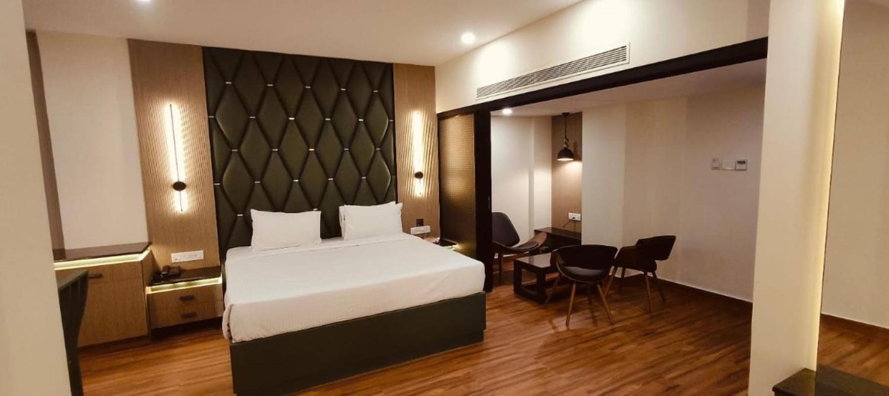Hotel Grand Residence Chennai Bagian luar foto