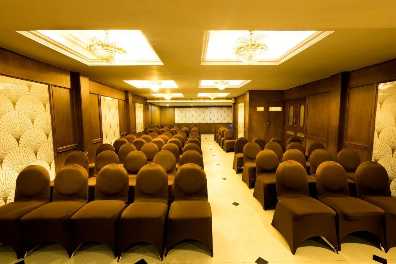 Hotel Grand Residence Chennai Bagian luar foto